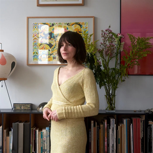 IVÖ SLÅ-OM-BLUSE fra Kit Couture